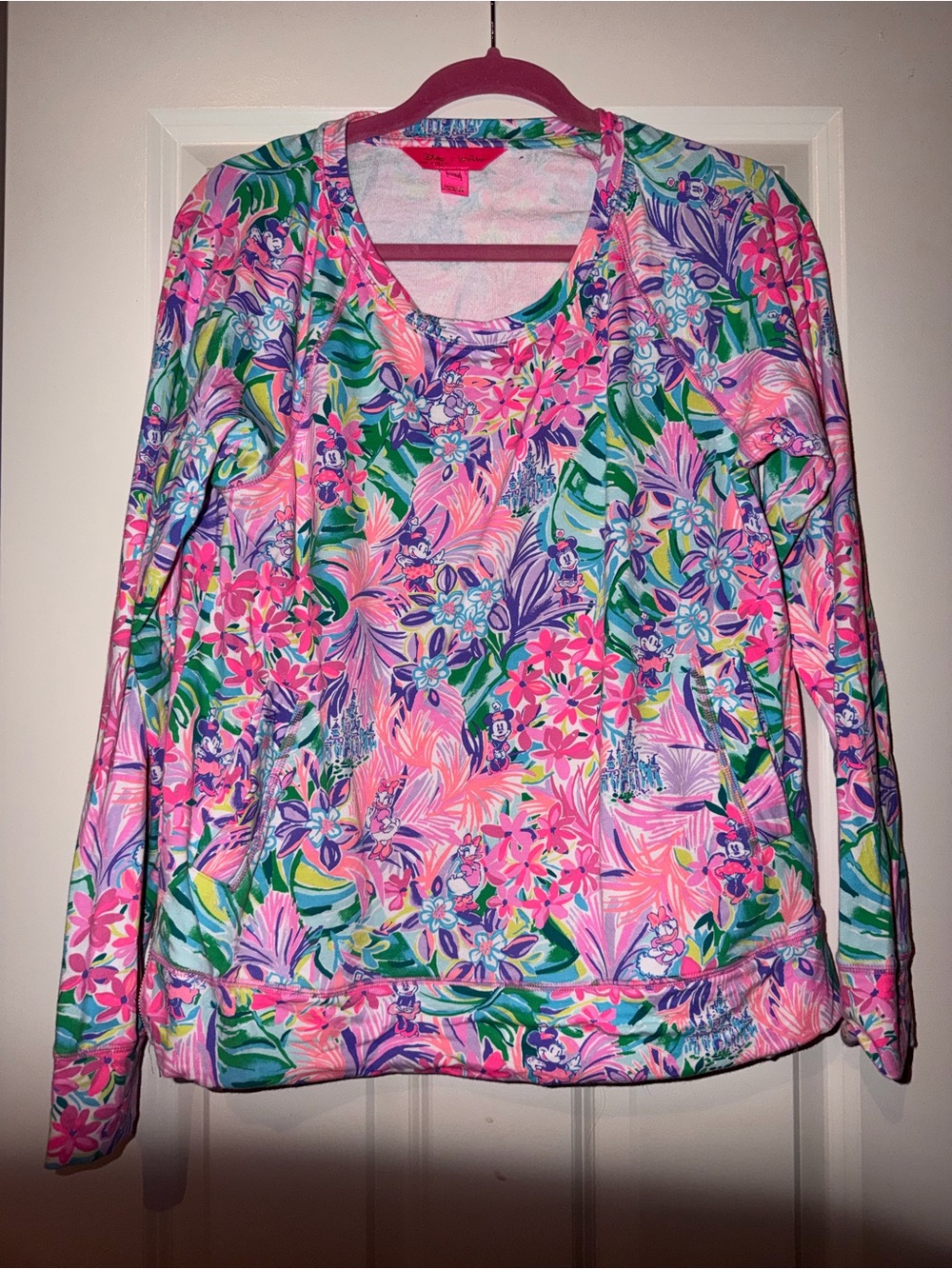 Lilly Pulitzer x Disney Beach Comber Pullover | size Medium